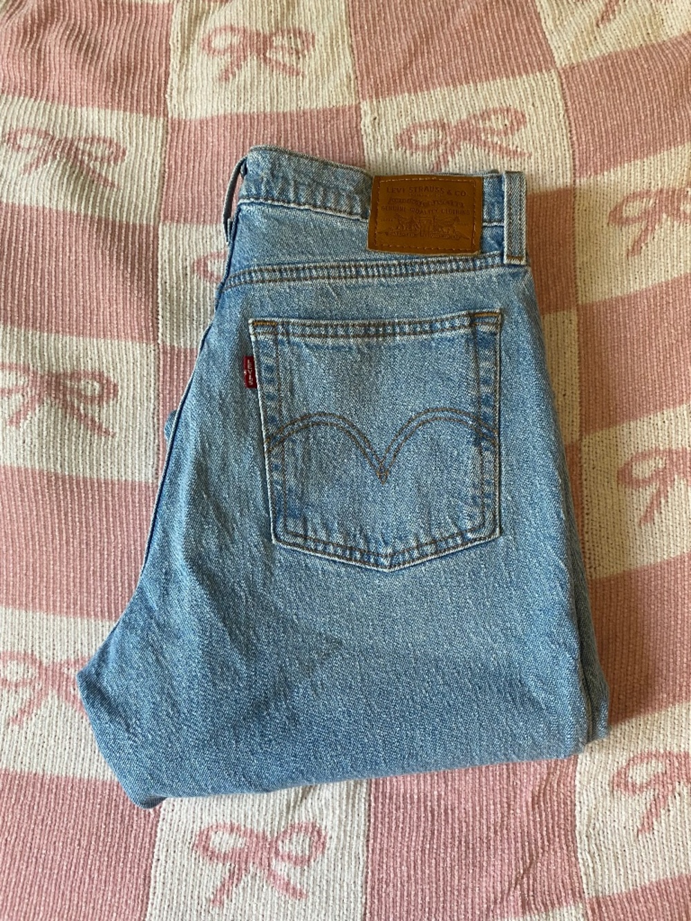 Levi Wedgie Straight Jeans